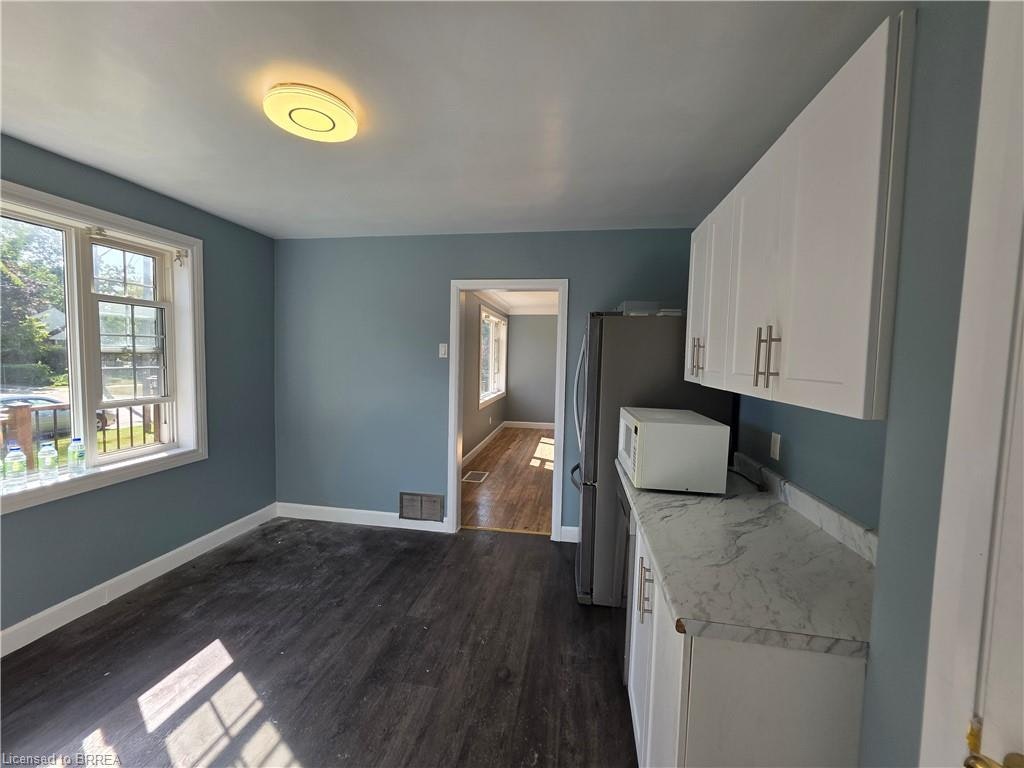 32 Forest Road, Brantford, ON, N3S 6W2 - 8
