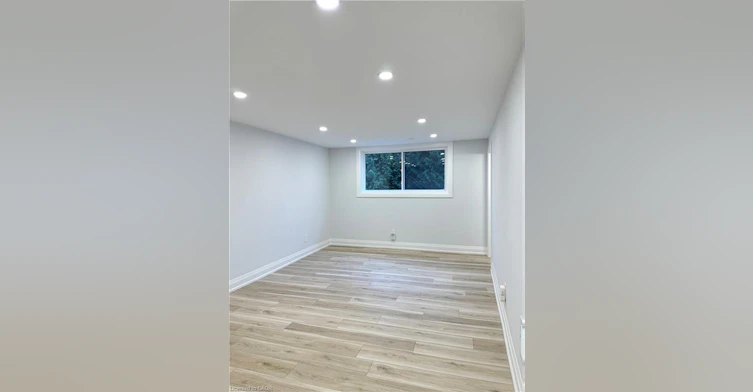 2-26 Greyfriar Drive, Hamilton, ON, L9C 4S2 - 8