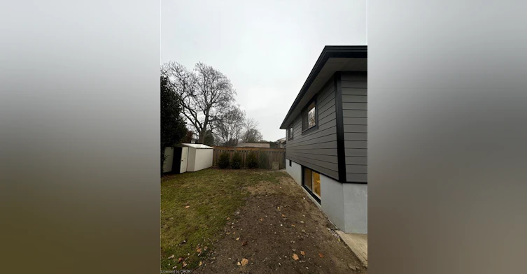 2-26 Greyfriar Drive, Hamilton, ON, L9C 4S2 - 36
