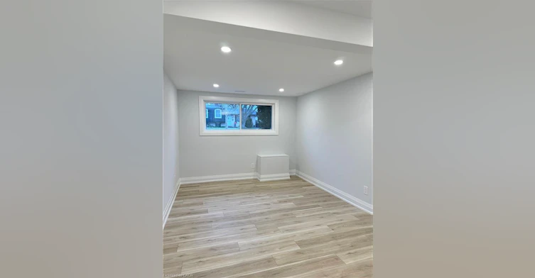 2-26 Greyfriar Drive, Hamilton, ON, L9C 4S2 - 30