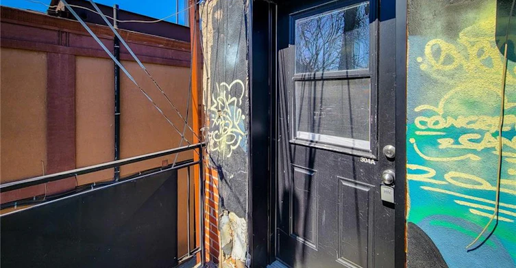 A-304 Barton Street E, Hamilton, ON, L8L 2X5 - 5