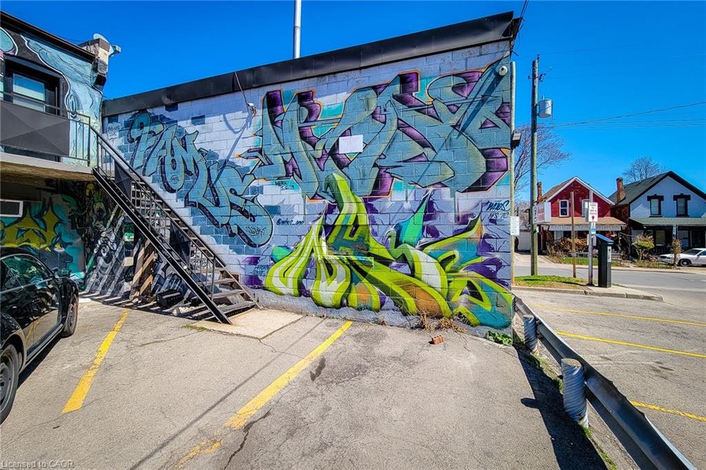 A-304 Barton Street E, Hamilton, ON, L8L 2X5 - 4