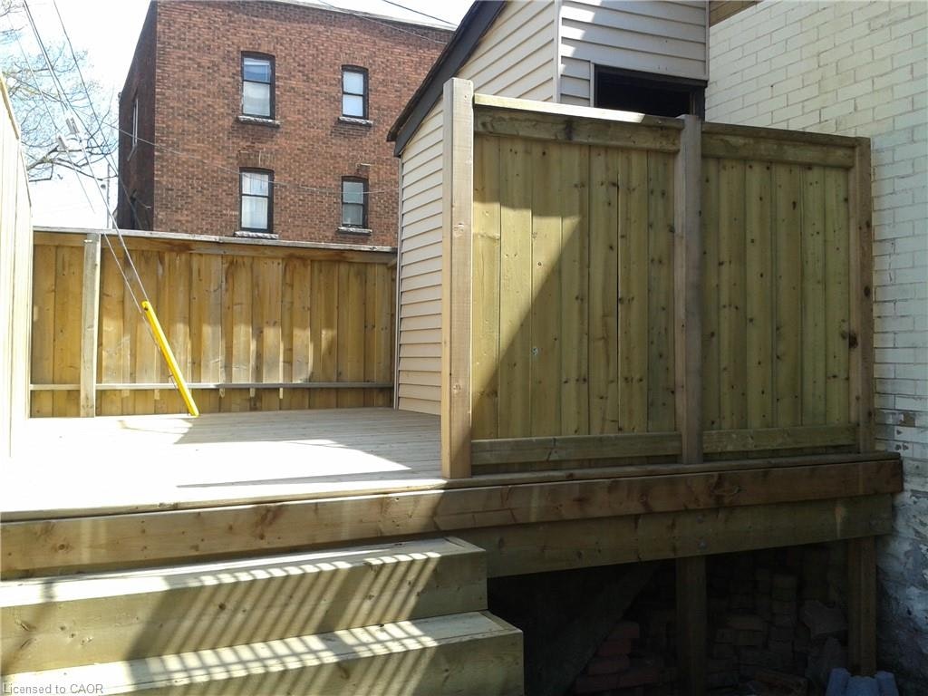 2-947 Main Street E, Hamilton, ON, L8M 1M9