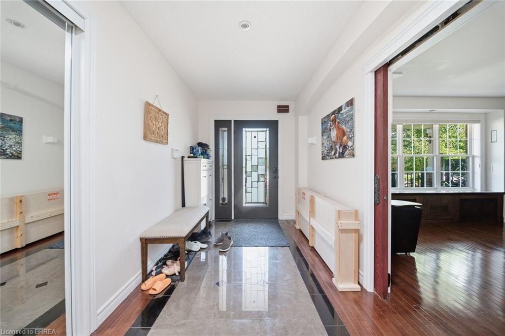 33 Hunter Way, Brantford, ON, N3T 6S3 - 3