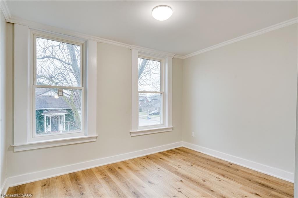 Upper #2-33 Albion Street, Brantford, ON, N3T 3L9 - 6