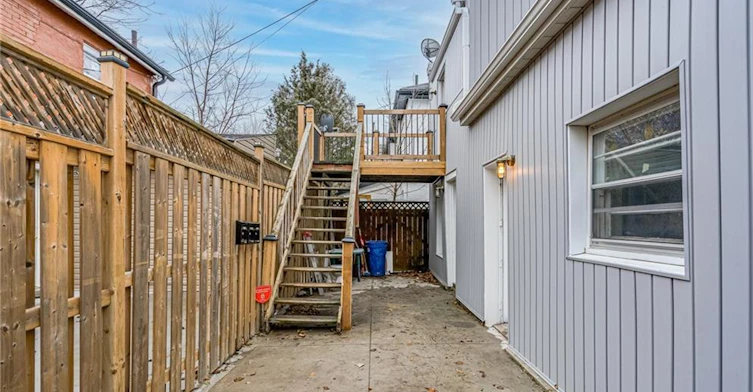 Upper #2-33 Albion Street, Brantford, ON, N3T 3L9 - 9