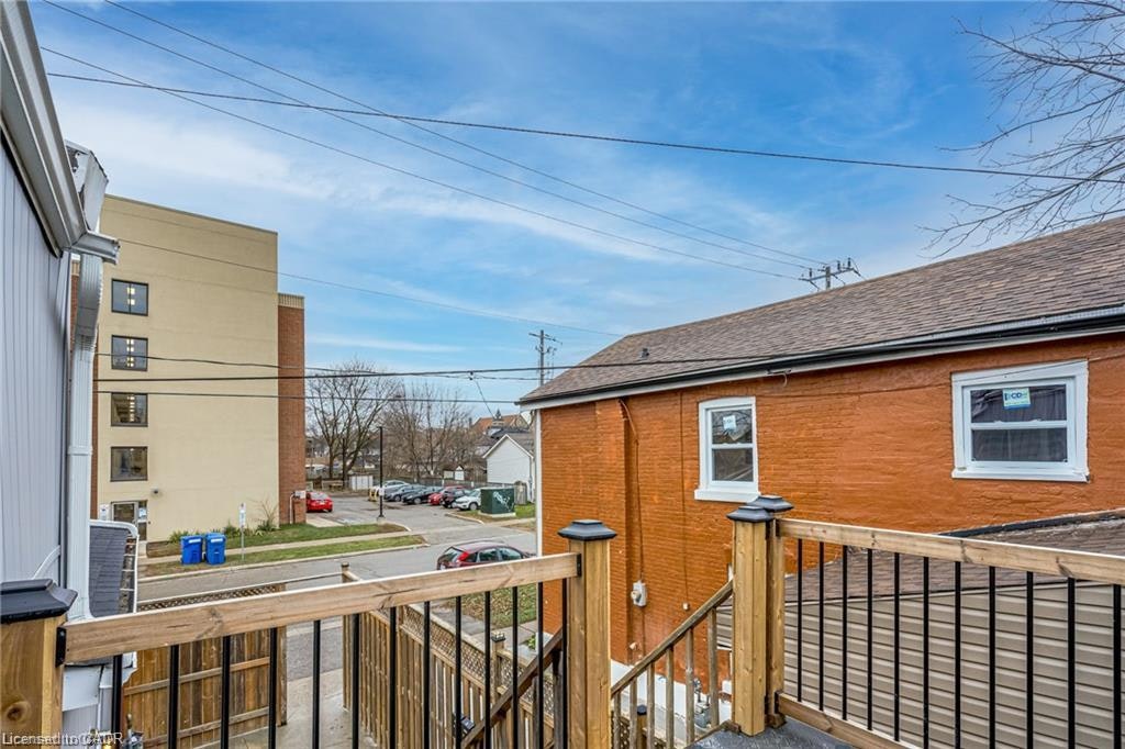 Upper #2-33 Albion Street, Brantford, ON, N3T 3L9 - 12