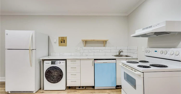 Upper #2-33 Albion Street, Brantford, ON, N3T 3L9 - 3