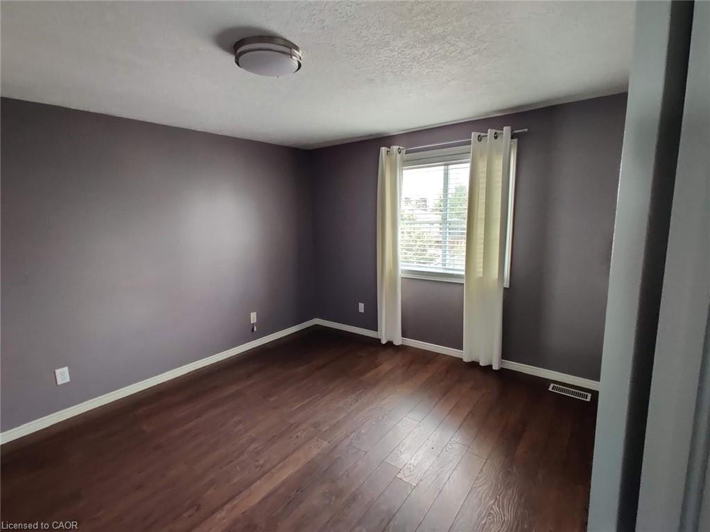 274 Grey Fox Drive, Kitchener, ON, N2E 3P2 - 7