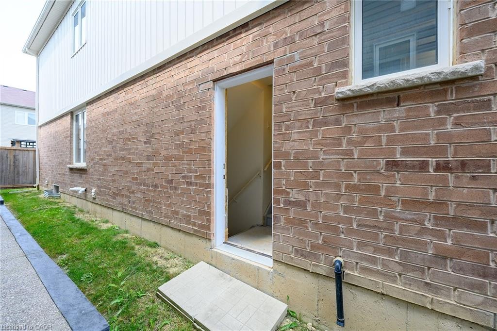 31 Mccargow Drive, Cayuga, ON, N3W 0C3 - 45