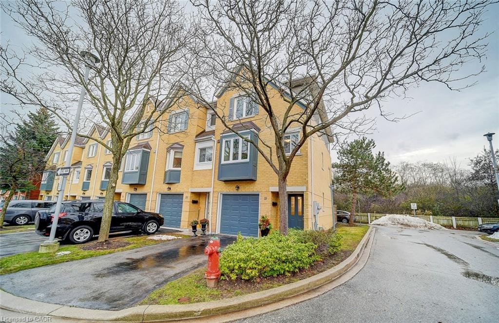 19-2300 Brays Lane, Oakville, ON, L6M 3J9 - 2