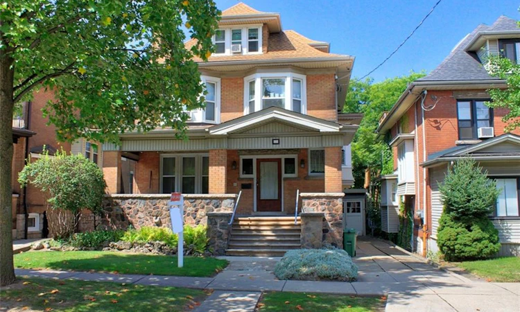 22 Blake Street