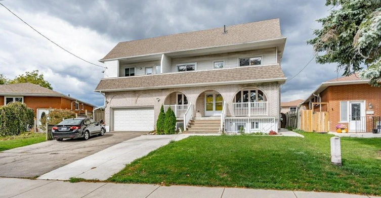 Lower-271 Carson Drive, Hamilton, ON, L8T 2X8