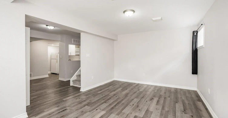 Lower-271 Carson Drive, Hamilton, ON, L8T 2X8 - 4