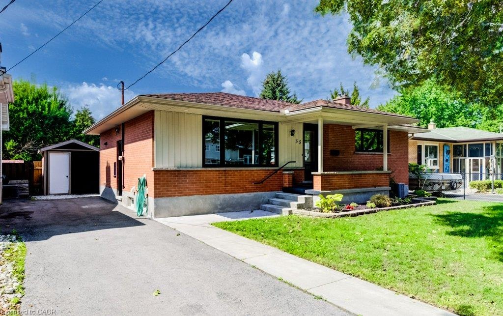 55 Elkington Drive, Kitchener, ON, N2B 1S1