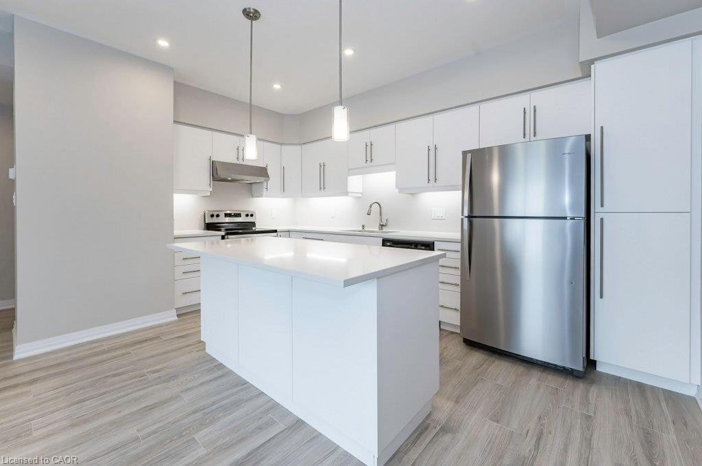 28 Progress Crescent, Kitchener, ON, N2R 0R7 - 7