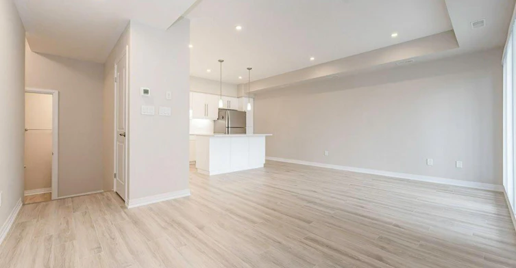 28 Progress Crescent, Kitchener, ON, N2R 0R7 - 4