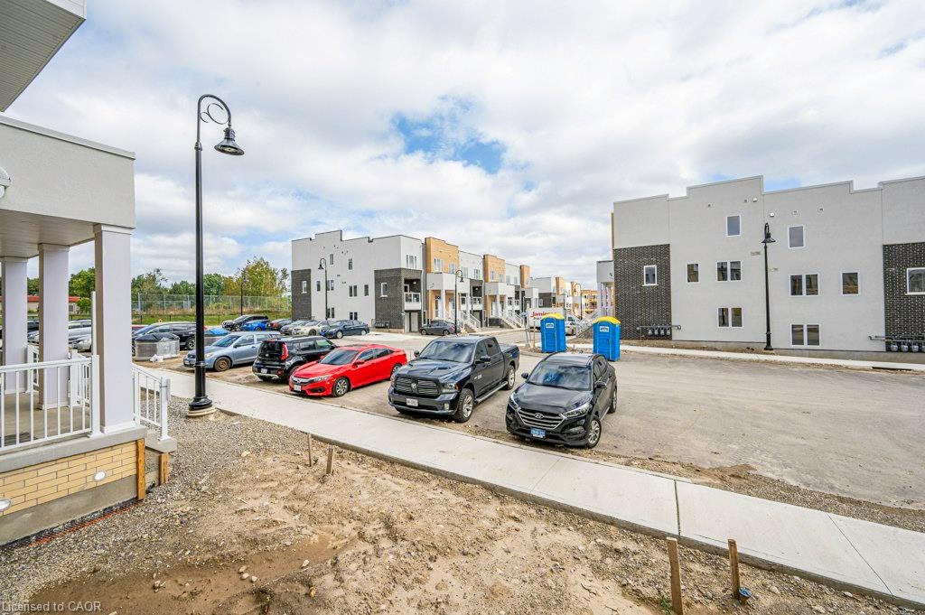 28 Progress Crescent, Kitchener, ON, N2R 0R7 - 28