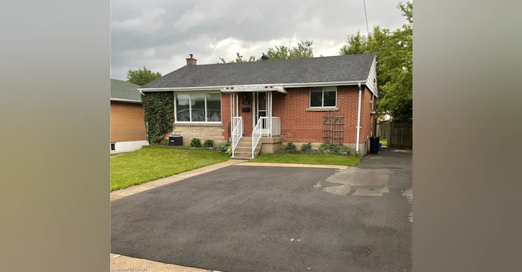 A-132 Howe Avenue, Hamilton, ON, L9A 1X6