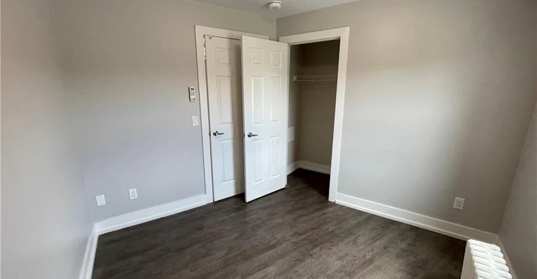 16-4 Ottawa Street N, Hamilton, ON, L8H 3Y7 - 7