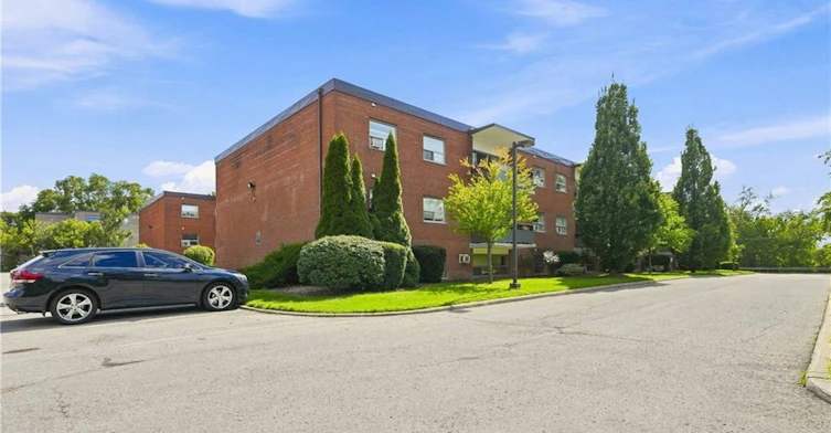 101-242 Oakdale Avenue, St. Catharines, ON, L2P 3K5 - 18