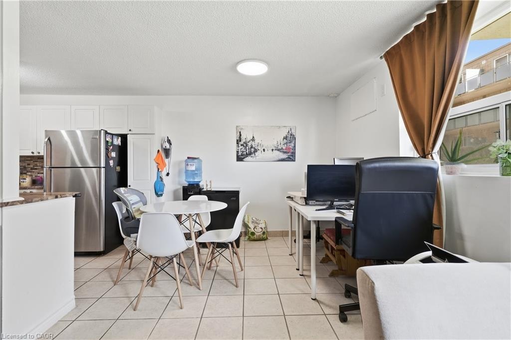 101-242 Oakdale Avenue, St. Catharines, ON, L2P 3K5 - 9