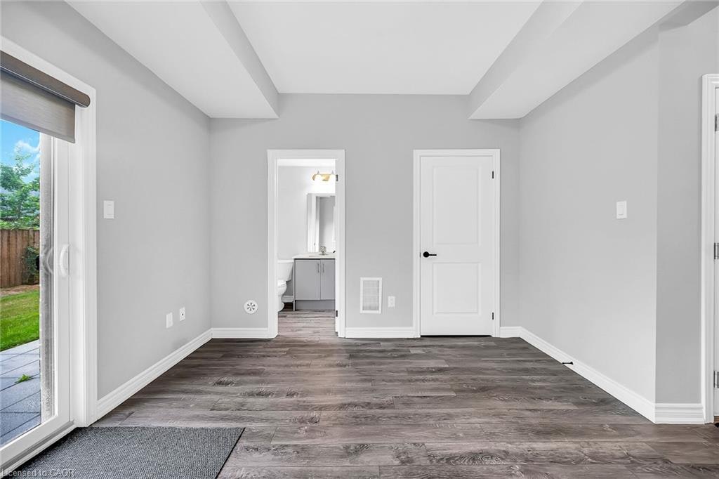 8-187 Wilson Street W, Hamilton, ON, L9G 0J3 - 9