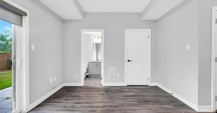 8-187 Wilson Street W, Hamilton, ON, L9G 0J3 - 9