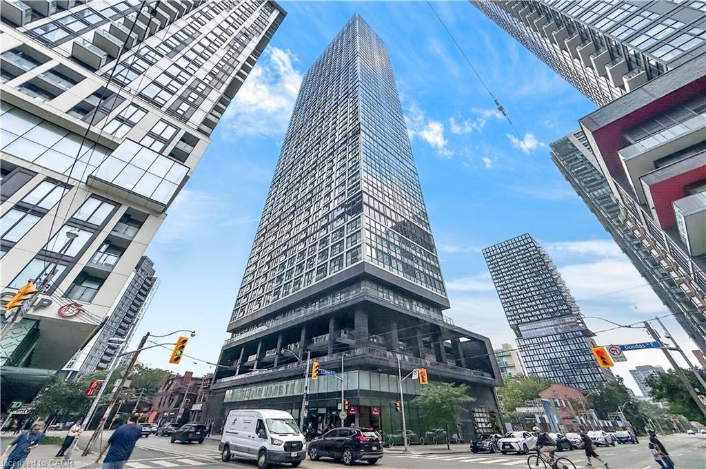 807-181 Dundas Street E, Toronto, ON, M5A 1Z4
