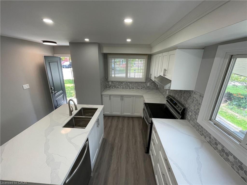 Upper-37 Goldfinch Road, Hamilton, ON, L9A 3W8 - 5