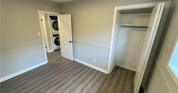 Upper-37 Goldfinch Road, Hamilton, ON, L9A 3W8 - 11
