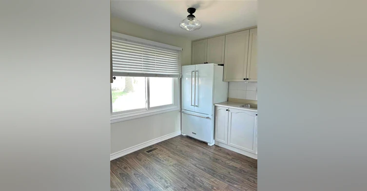 50-62 Tivoli Drive, Hamilton, ON, L9C 2E4 - 4