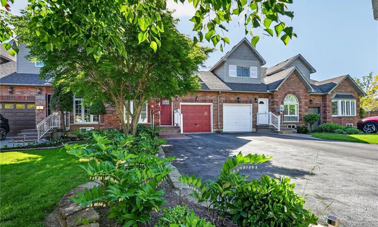 83 Morrison Crescent