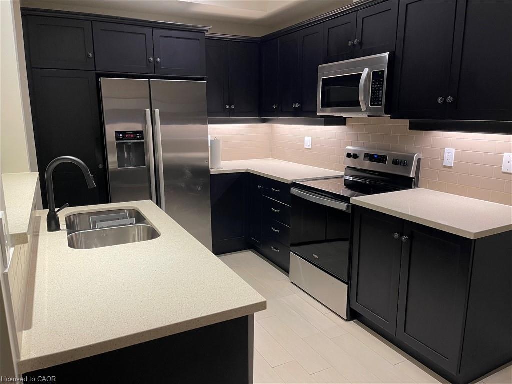 3-40 Dartmouth Gate, Hamilton, ON, L8E 0B9 - 2