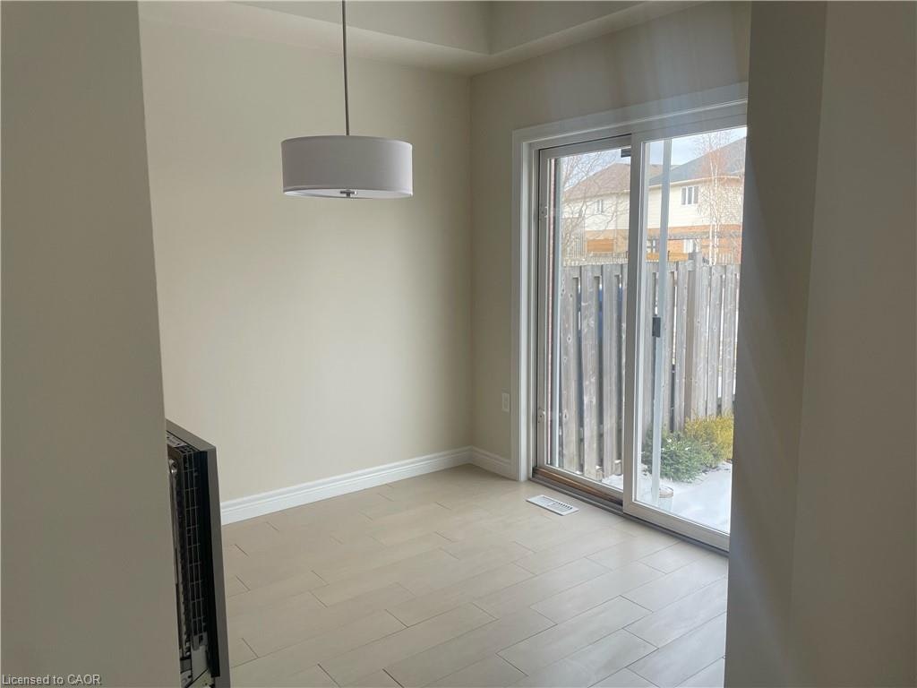 3-40 Dartmouth Gate, Hamilton, ON, L8E 0B9 - 4