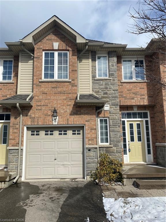 3-40 Dartmouth Gate, Hamilton, ON, L8E 0B9
