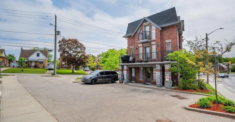 A-489 East Avenue, Kitchener, ON, N2H 1Z7 - 11