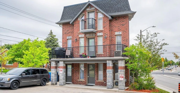 A-489 East Avenue, Kitchener, ON, N2H 1Z7