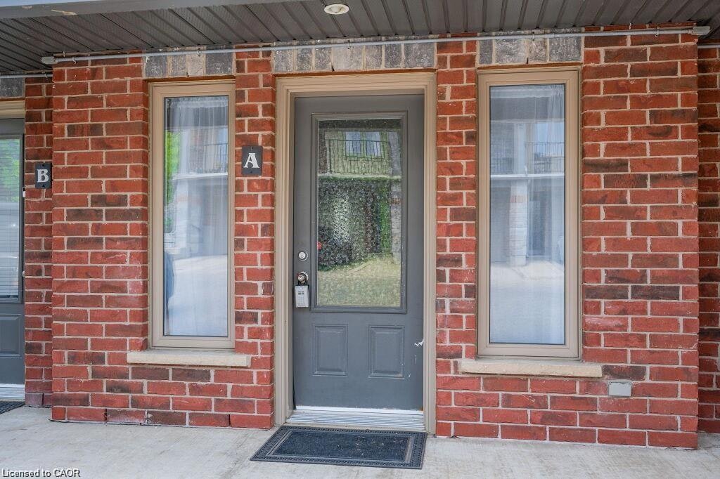 A-489 East Avenue, Kitchener, ON, N2H 1Z7 - 2