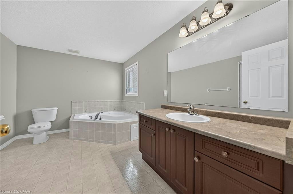632 Violet Street, Waterloo, ON, N2V 2V9 - 42