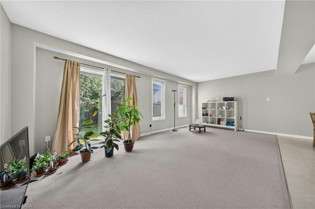 632 Violet Street, Waterloo, ON, N2V 2V9 - 25