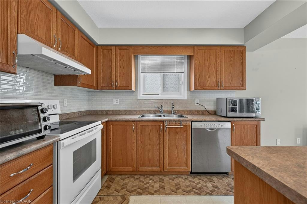 632 Violet Street, Waterloo, ON, N2V 2V9 - 23