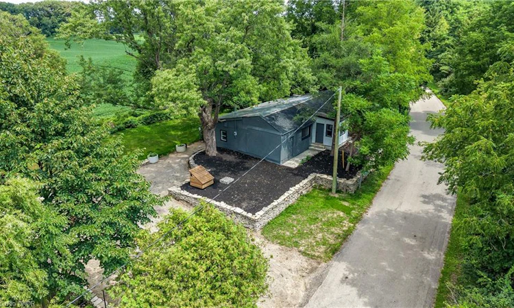 845 Collinson Road