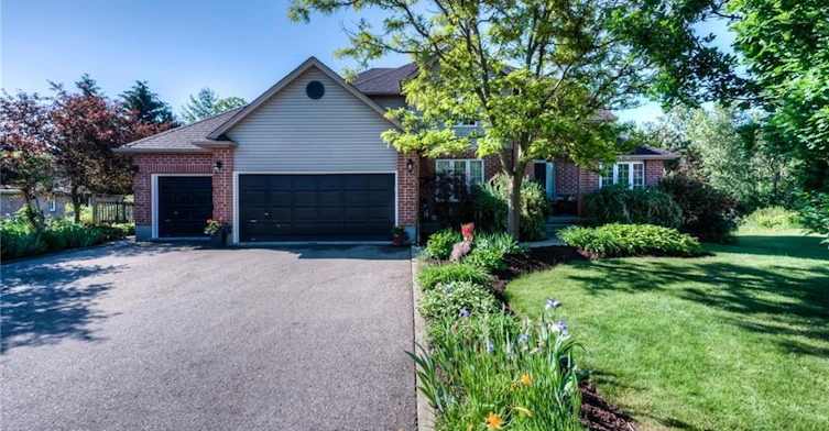25 Idle Ridge Court, Kitchener, ON, N2A 3W3