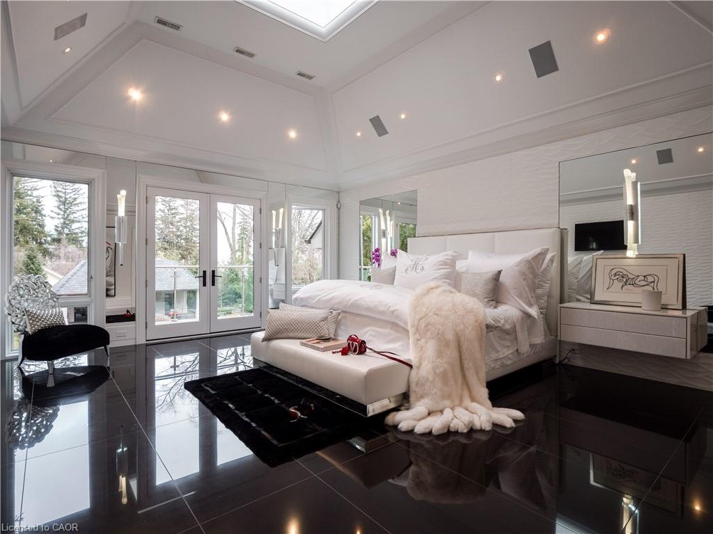15 Chartwell Road, Oakville, ON, L6J 3Z3 - 16