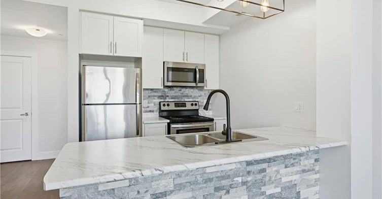 129-101 Shoreview Place, Hamilton, ON, L8E 0K2 - 5
