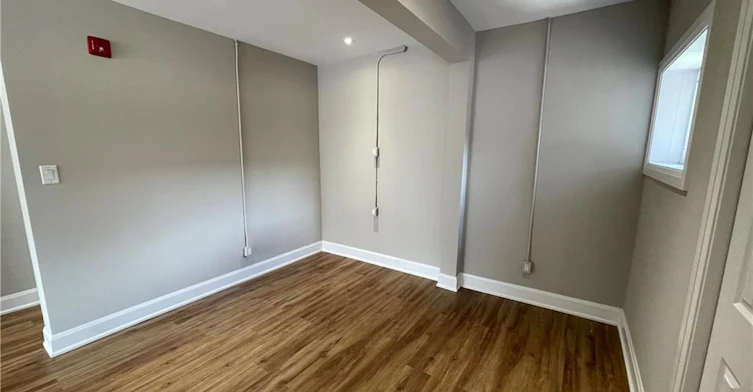 B8-540 King Street E, Hamilton, ON, L8N 1E2 - 5