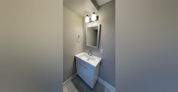 B8-540 King Street E, Hamilton, ON, L8N 1E2 - 10