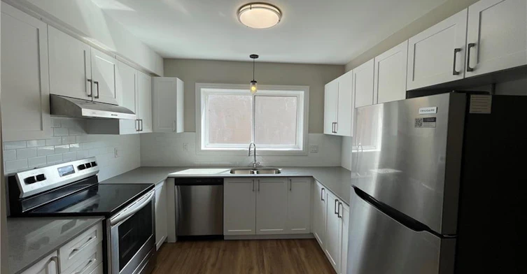 B8-540 King Street E, Hamilton, ON, L8N 1E2 - 2