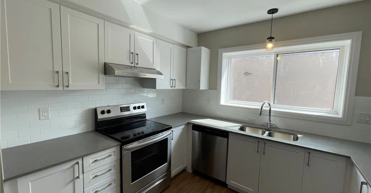 B8-540 King Street E, Hamilton, ON, L8N 1E2 - 4
